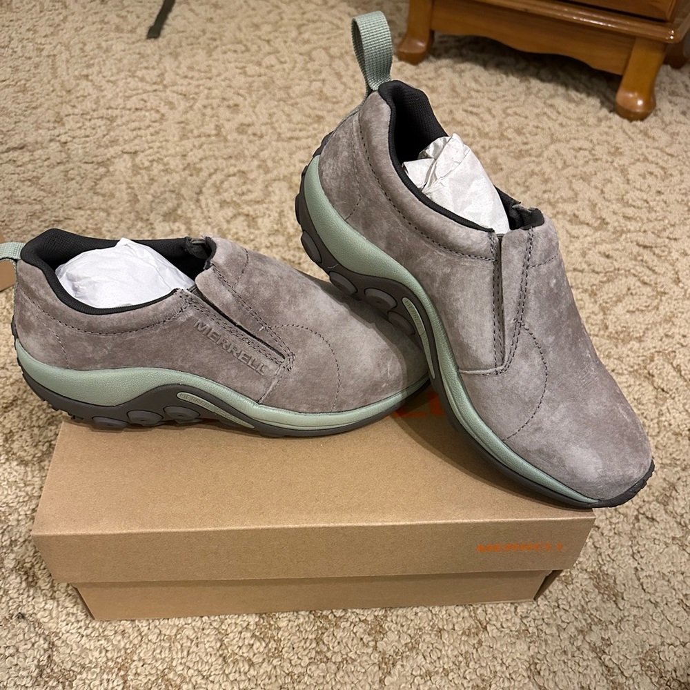 Women’s Merrell Jungle Moc New in box. Size 9. Color Bindle/Tea.